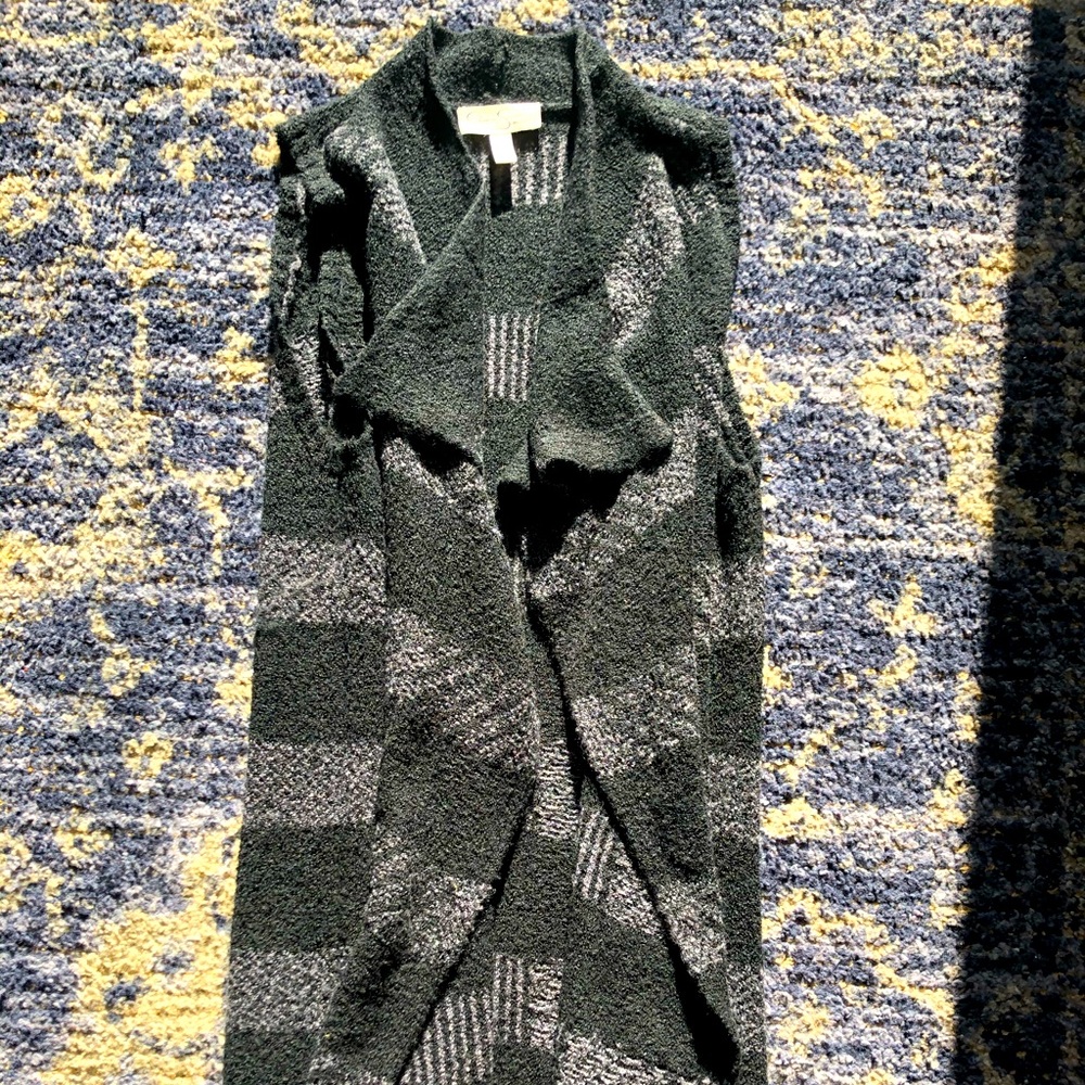 Mid-length Sweater Vest